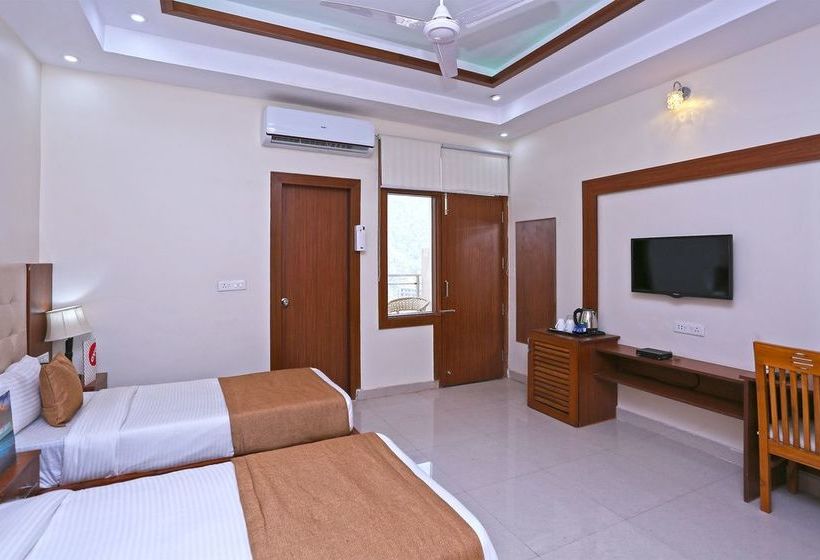 Hotel The Grand Alova 13