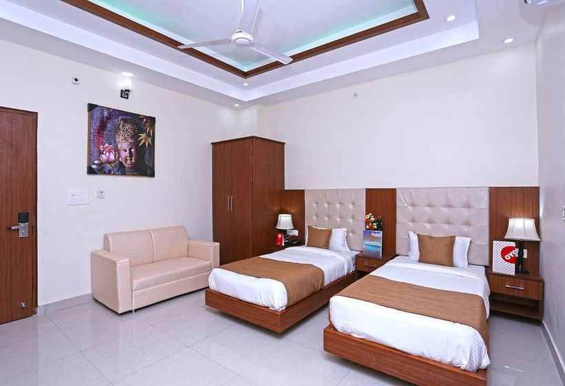 Hotel The Grand Alova 18