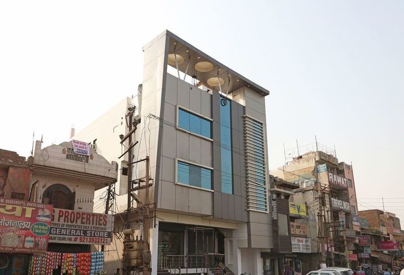 Oyo 12472 Hotel Galaxy Haryana