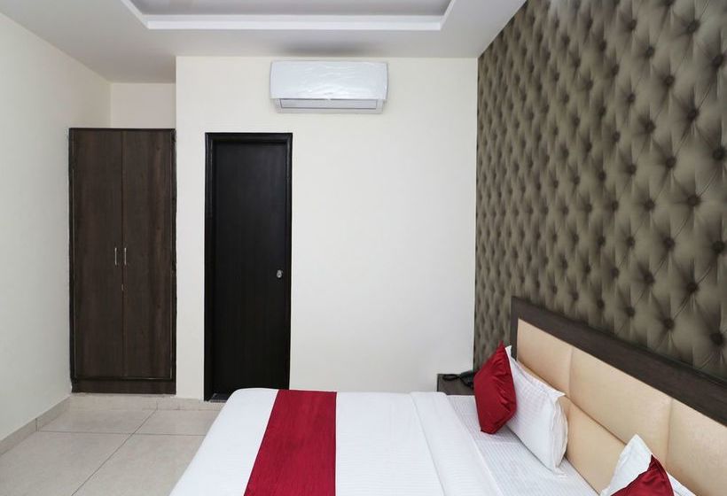 Oyo 12472 Hotel Galaxy 12