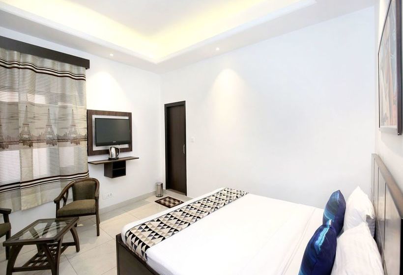 Hotel Oyo 13307 Home Modern Stay Shoghi 4