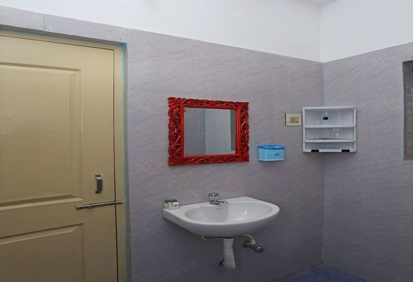 Pension Oyo 11760 Near Infocity 19