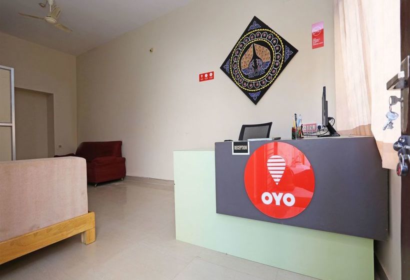 Pension Oyo 11760 Near Infocity 3