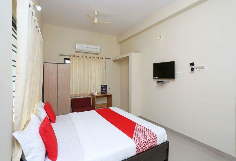 Pension Oyo 11760 Near Infocity 6