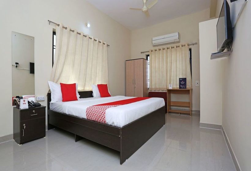 Pension Oyo 11760 Near Infocity 9