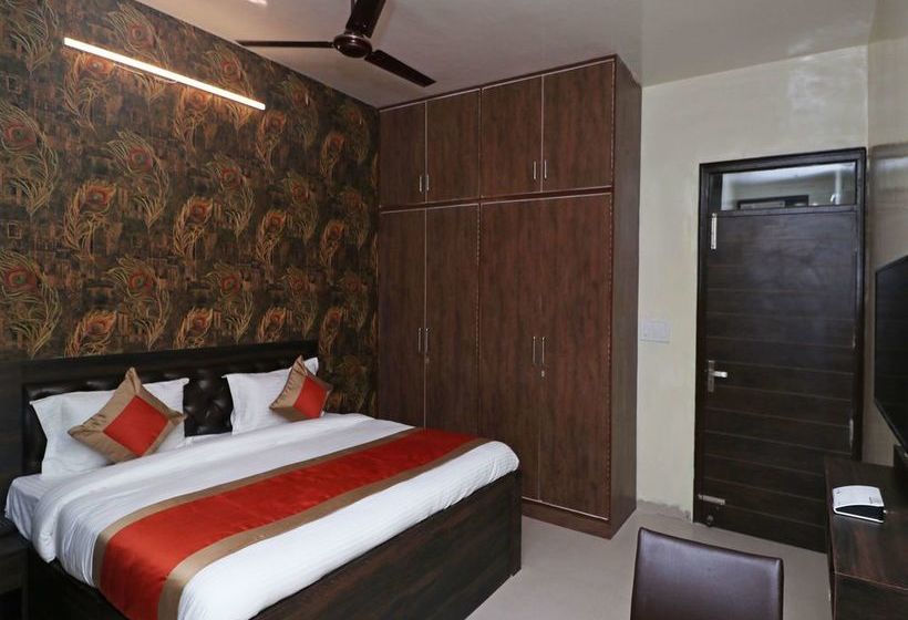 Oyo 20024 Hotel Star Court Haryana