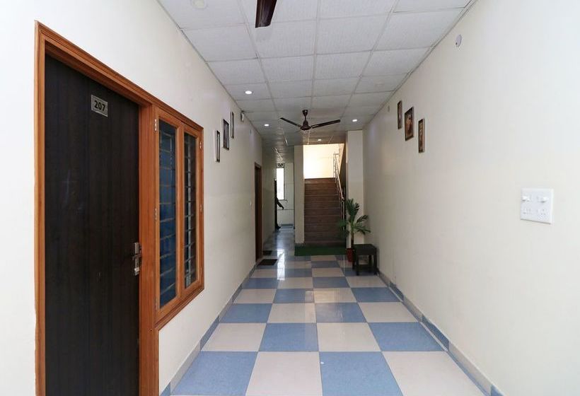 Hotel Oyo 11717 Gold Inn 17