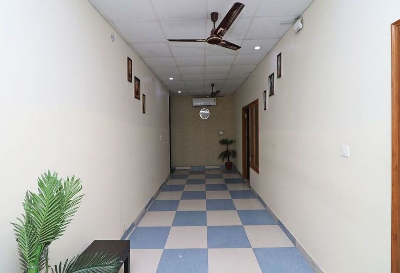 Hotel Oyo 11717 Gold Inn 18