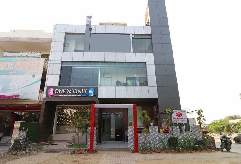 Hotel Oyo 11717 Gold Inn 19