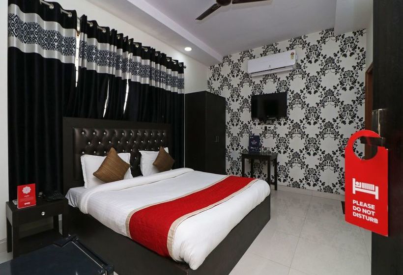 Hotel Oyo 11717 Gold Inn 6