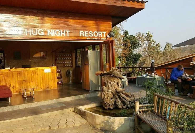 Hotel Mae On Hug Night Resort 2