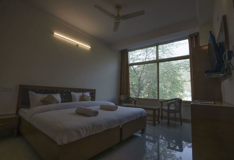 Hotel Grace Gangaby Nature Care Village 18