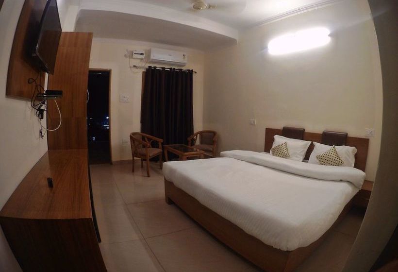 Hotel Grace Gangaby Nature Care Village 8