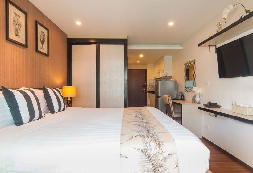 The Title Kr Beach Condotel Rawai Phuket 10