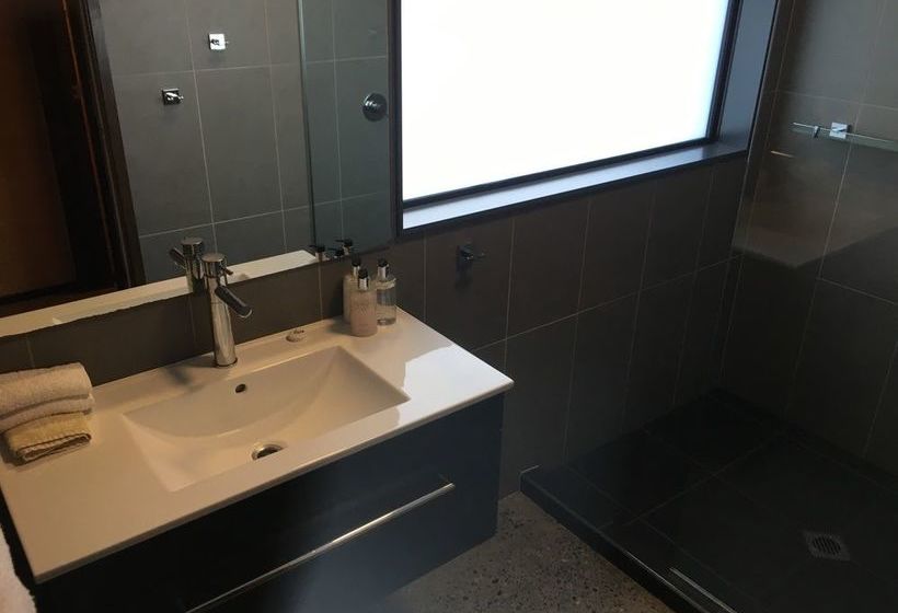 Greymouth Motels & Seaview Apartments 13