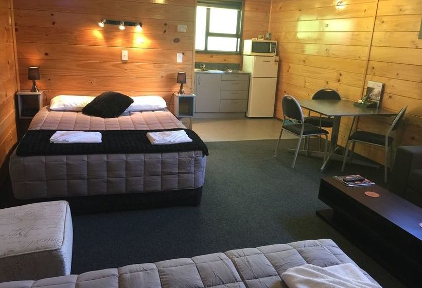 Greymouth Motels & Seaview Apartments 5