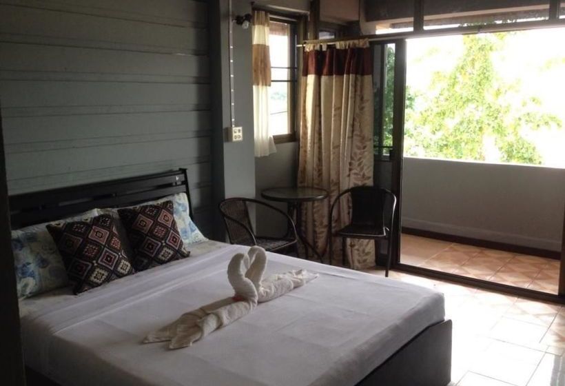 Hotel Chiangkhong River View 4