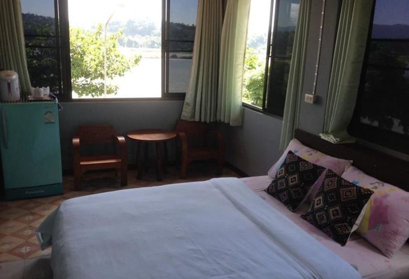 Hotel Chiangkhong River View 6