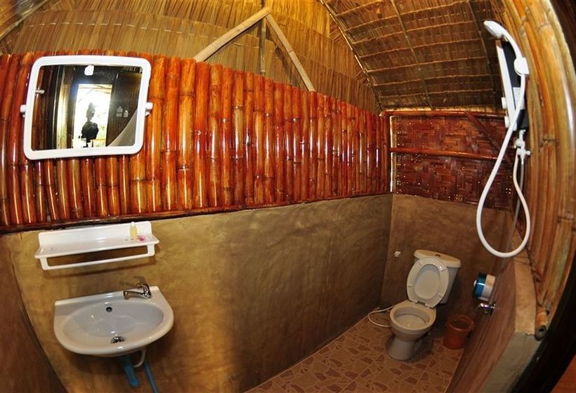 Hotel Phi Phi Hill Bamboo Bungalow 17