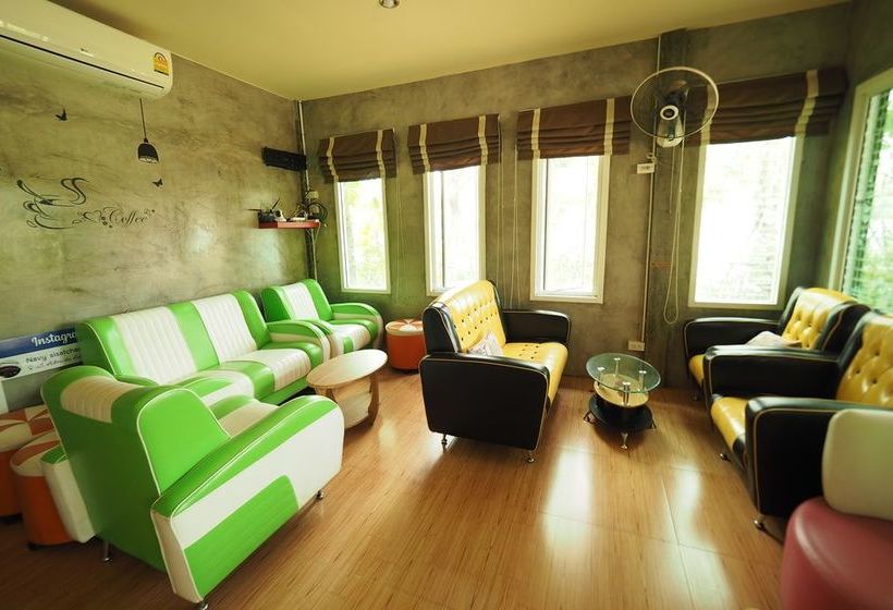 Pension Navy Sisatchanalai 1