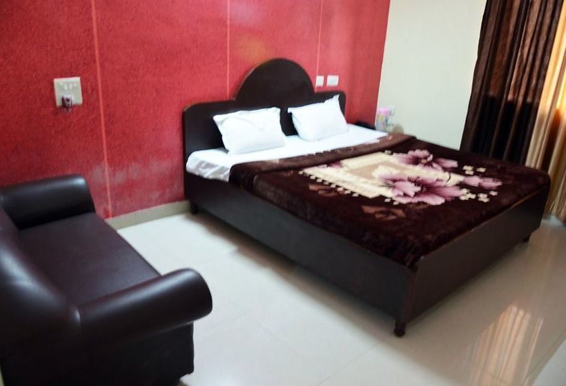 Hotel Krishna International 5