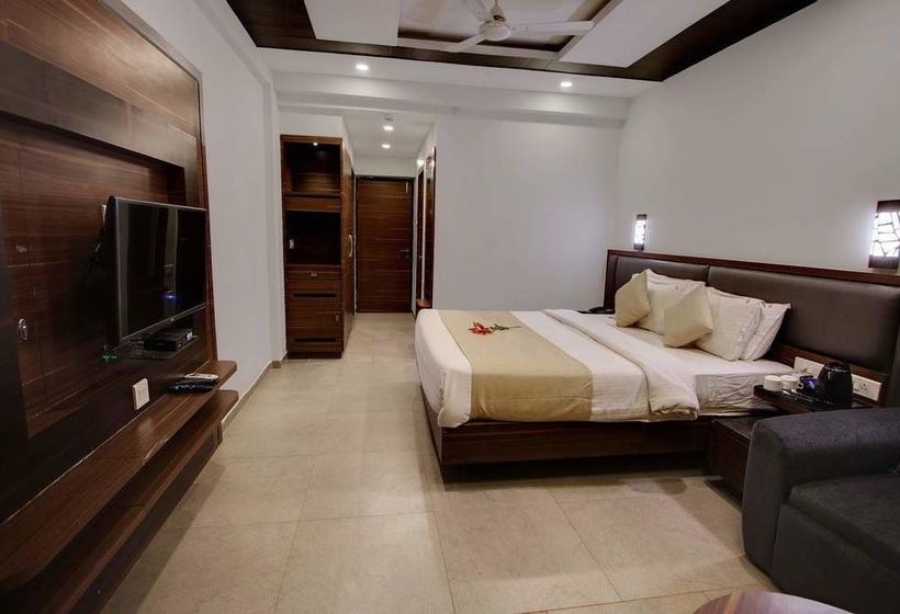 Hotel De Grand Riviera 16