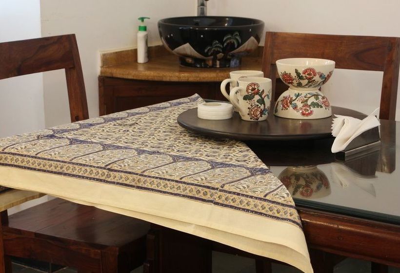 5am Somewhere - Villa Pinhero 12