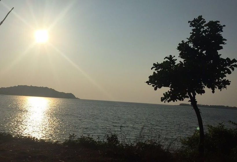 The Acacia Villa Jia Candolim 13