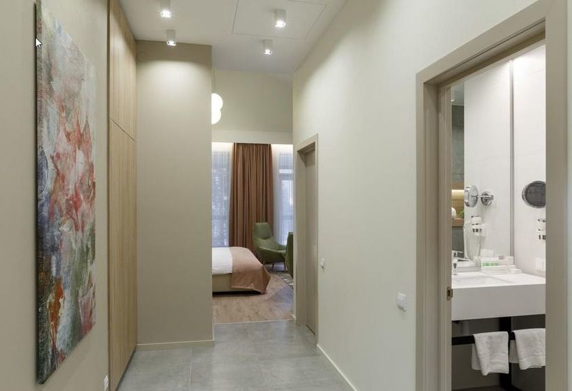 Hotel First Line Health Care Resort 1