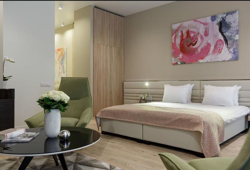 Hotel First Line Health Care Resort 6