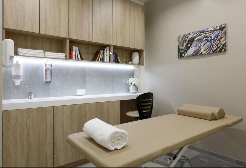 Hotel First Line Health Care Resort 7