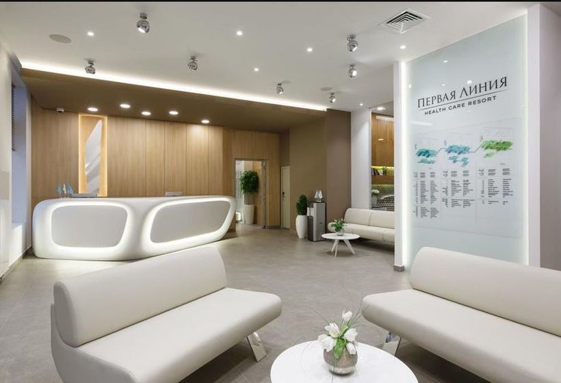 Hotel First Line Health Care Resort 9