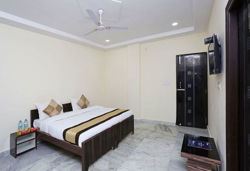 Hotel Shree Krishna Spiritual Stay 10