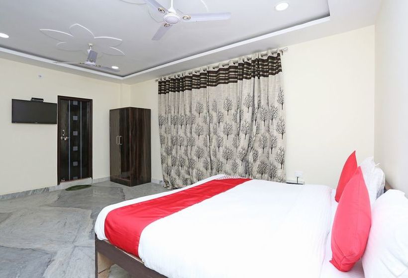 Hotel Shree Krishna Spiritual Stay 11
