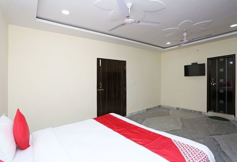 Hotel Shree Krishna Spiritual Stay 12