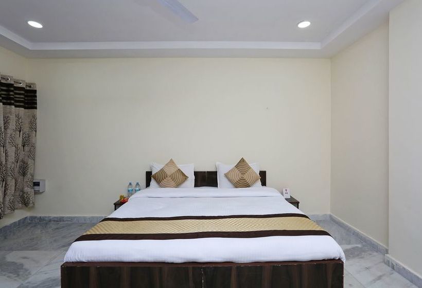 Hotel Shree Krishna Spiritual Stay 6