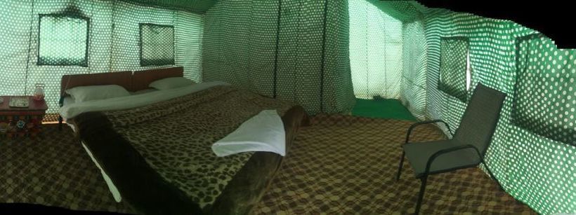 Hotel Auspicious Camp & Cottages 1