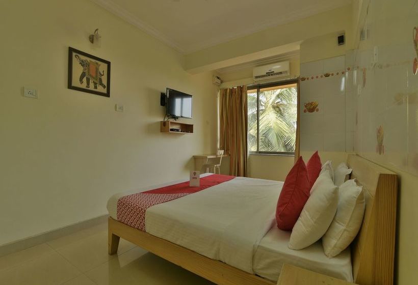 Hotel Pramila Court 10