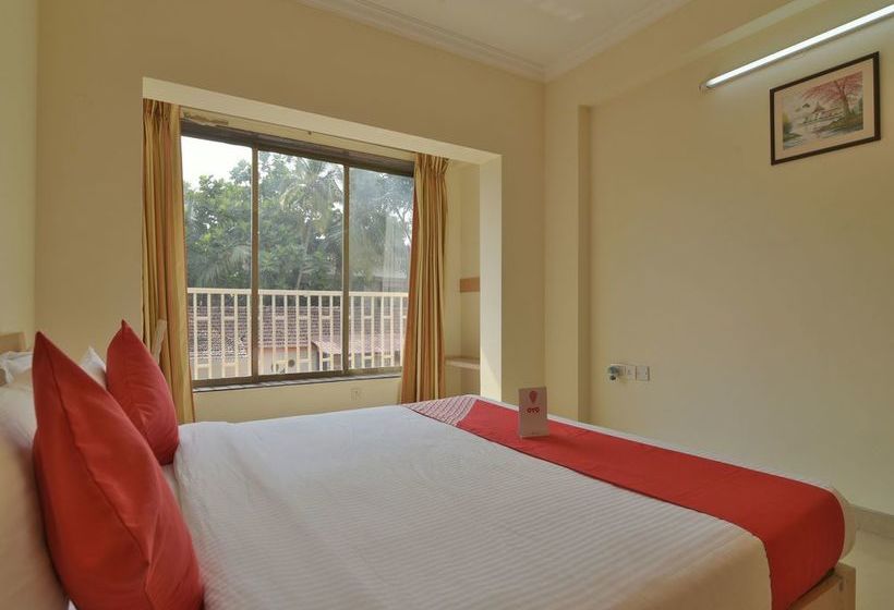 Hotel Pramila Court 11