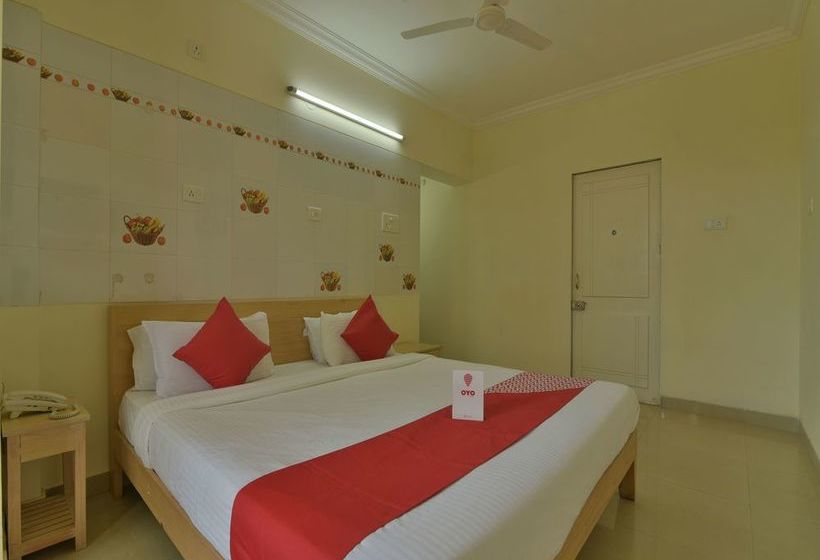 Hotel Pramila Court 5