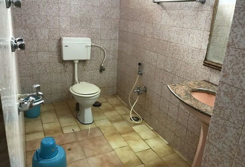 Hotel Room Maangta 335 Panaji 8