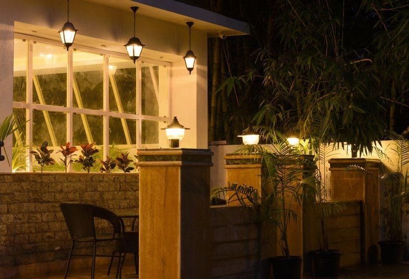 Hotel The Walk Inn 14