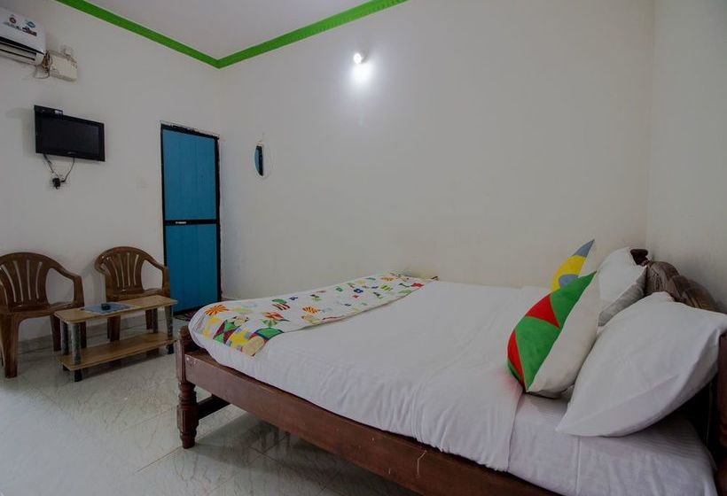 Oyo 14062 Home Beach Side Studio Calangute 4