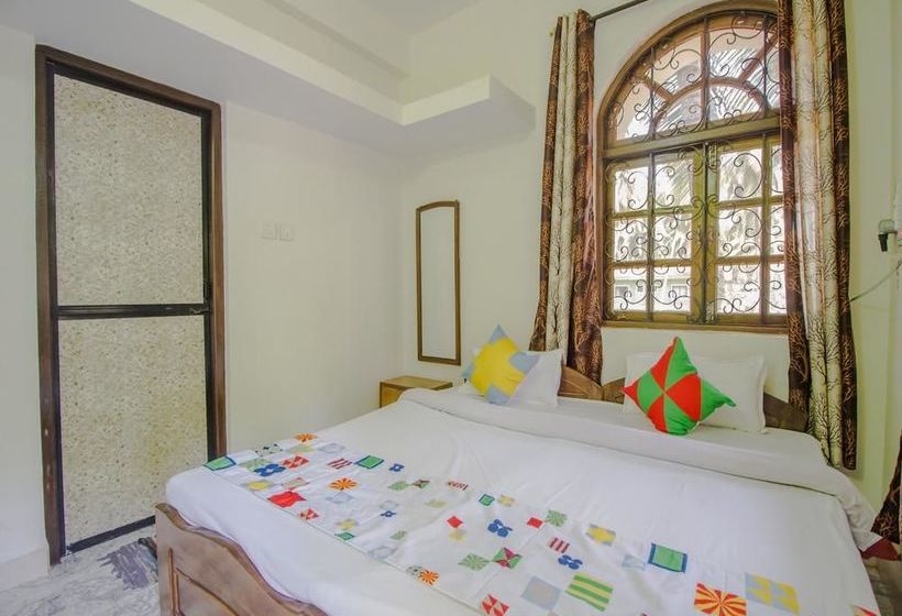 Pension Oyo 14751 Home Magnificent 1bhk Calangute 4