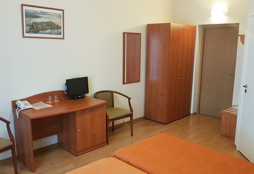 Hotel Dom Tvorchestva Arkhitektor 18