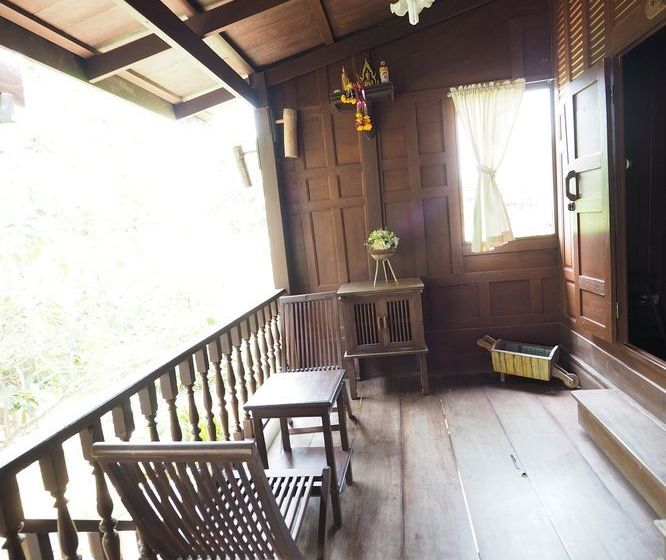 Hotel Baan Suan Amphawa 13