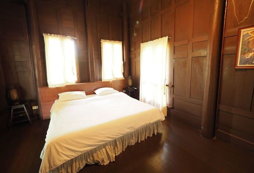 Hotel Baan Suan Amphawa 6