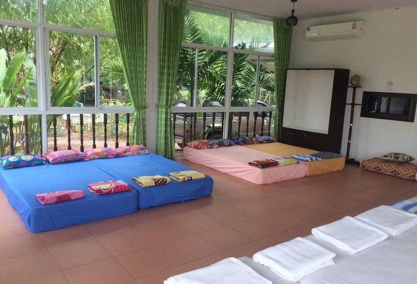 Hotel Saeng Tai Amphawa Resort 8