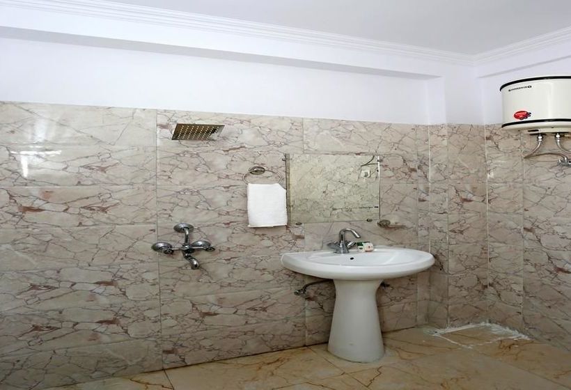 Hotel The Shivaay 11