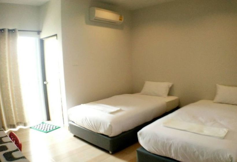 Hotel R.m. Mansion Surin 4